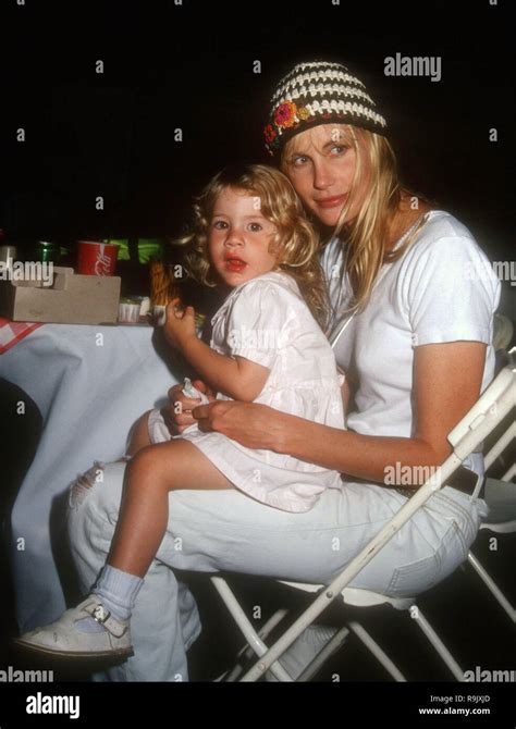 susan acevedo|does daryl hannah have children.